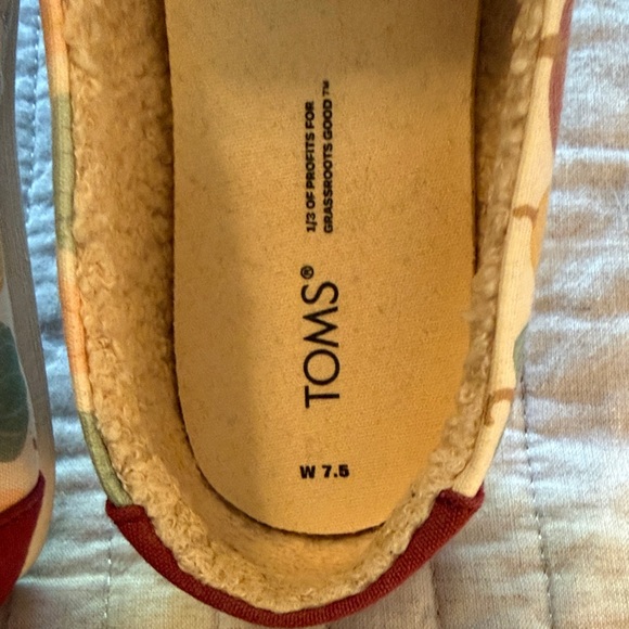 TOMS Women’s Colorful Pumpkin Flats - Picture 2 of 6